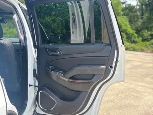 Used 2019 Chevrolet Tahoe LT RWD image 16
