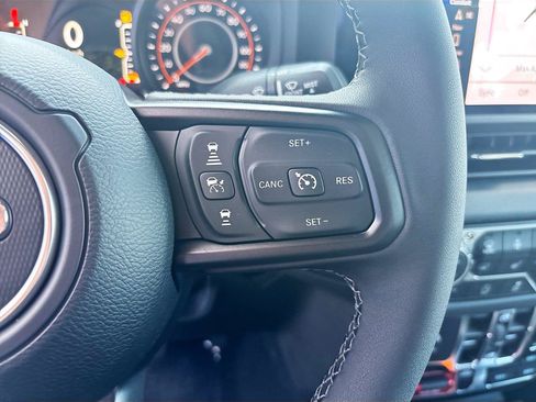 New 2026 Jeep Gladiator Mojave AWD/4WD image 32