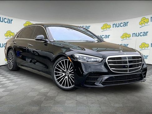 Used 2022 Mercedes-Benz S 500 4MATIC image 1