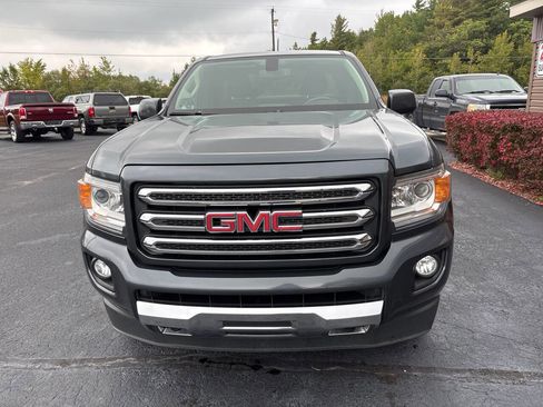 Used 2015 GMC Canyon SLE w/ All-Terrain Package image 2