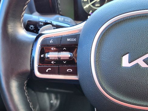 Used 2023 Kia Sorento SX Prestige image 22