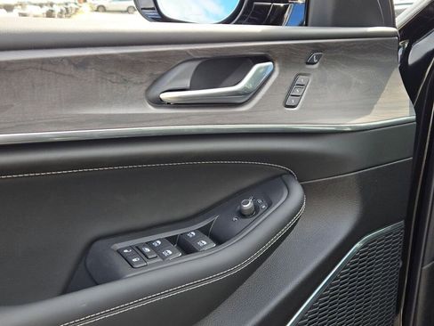 New 2025 Jeep Grand Cherokee L Overland w/ Luxury Tech Group IV image 25