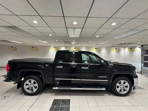 Used 2018 GMC Sierra 1500 SLT image 3