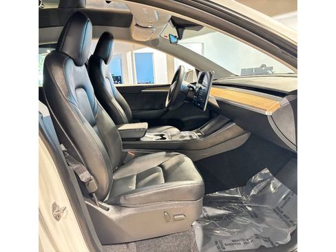 Used 2023 Tesla Model Y Long Range image 23