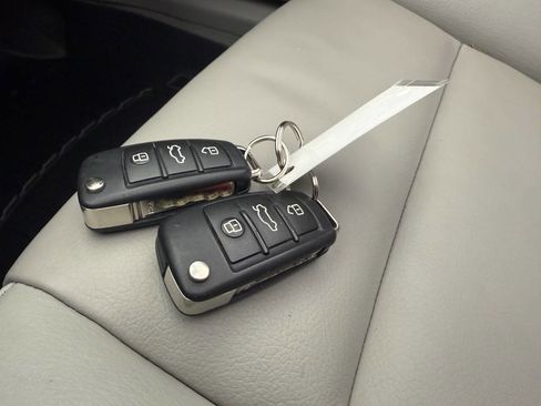 Used 2009 Audi A4 3.2 image 15