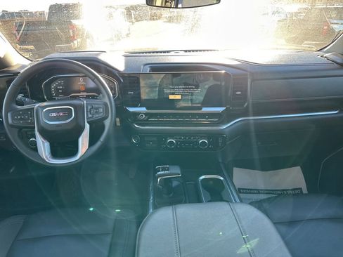 Used 2024 GMC Sierra 1500 Elevation w/ Elevation Premium Package image 8