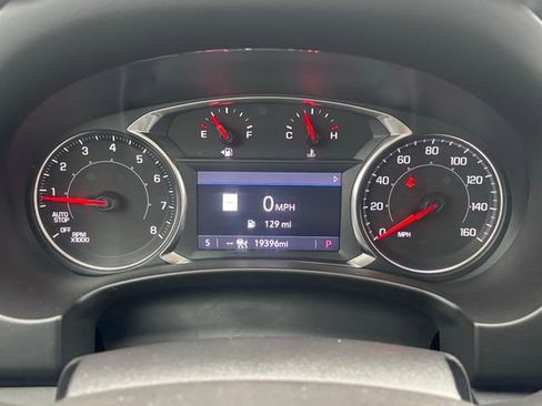 Used 2023 GMC Terrain SLT w/ Infotainment Package II image 23