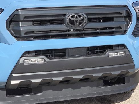 New 2026 Toyota Tacoma SR5 image 7