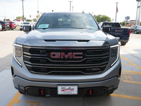 Used 2023 GMC Sierra 1500 AT4 w/ AT4 Premium Package AWD/4WD image 27