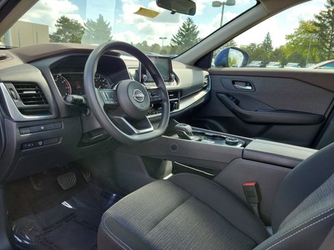 Used 2023 Nissan Rogue SV image 19