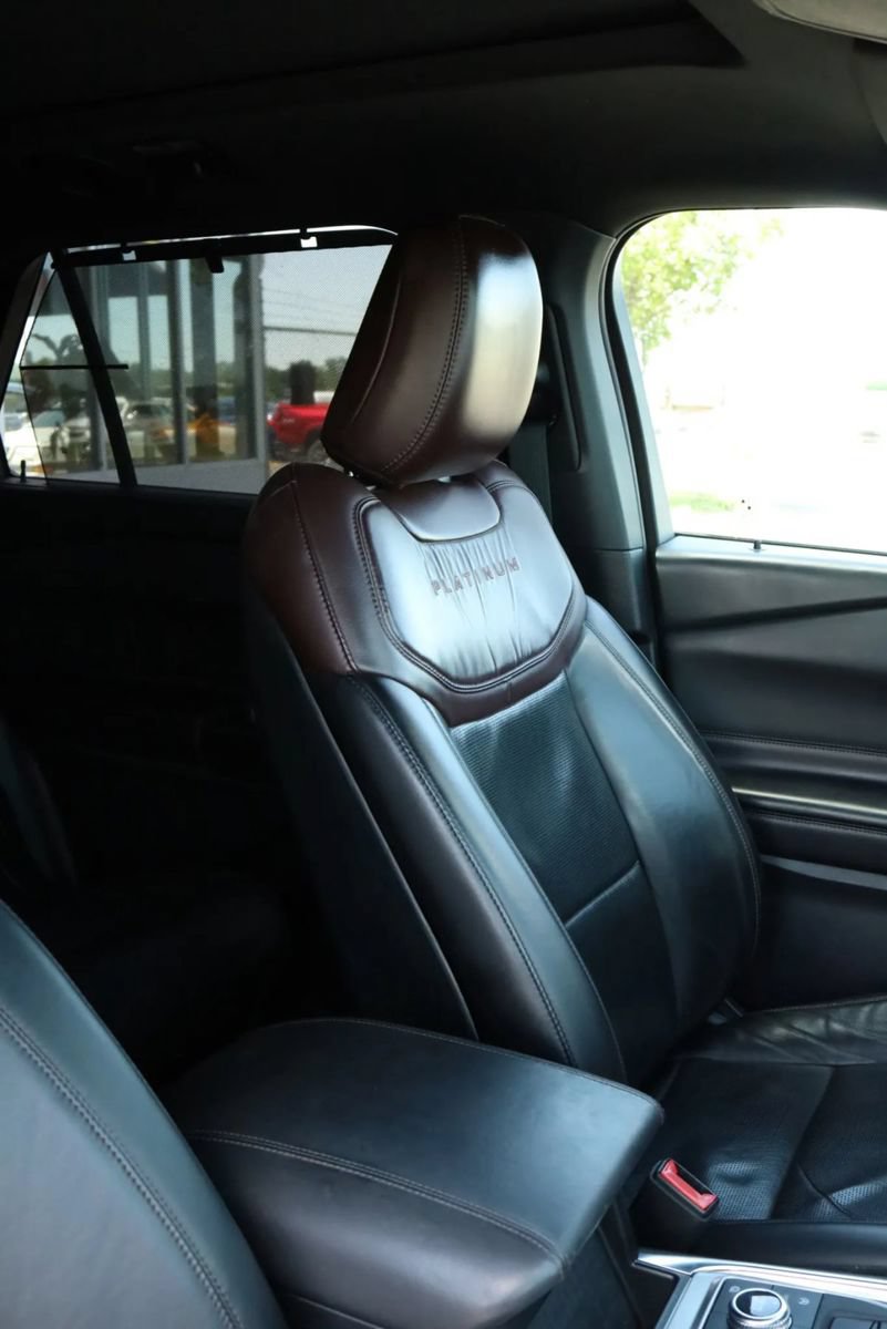 Used 2020 Ford Explorer Platinum w/ Premium Technology Package AWD/4WD image 52