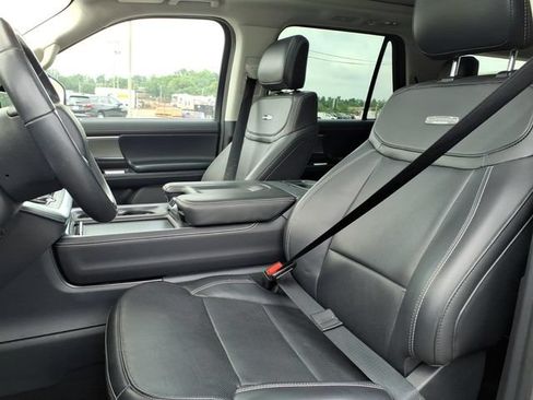 Used 2025 Ford Expedition Max Platinum AWD/4WD image 21