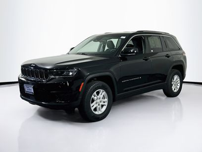 Used 2023 Jeep Grand Cherokee Laredo w/ Luxury Tech Group I