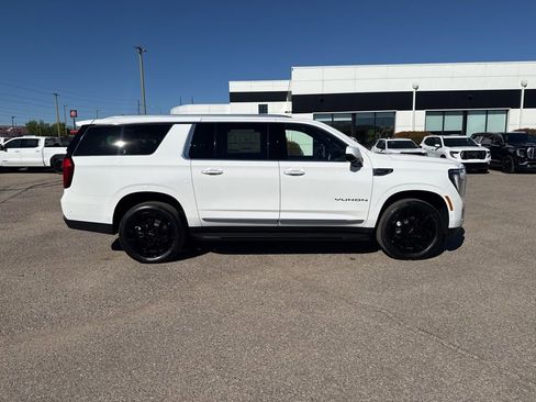 New 2026 GMC Yukon XL Elevation image 4