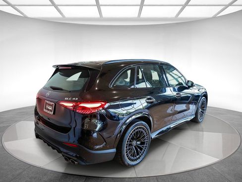 Used 2025 Mercedes-Benz GLC 43 AMG 4MATIC image 2