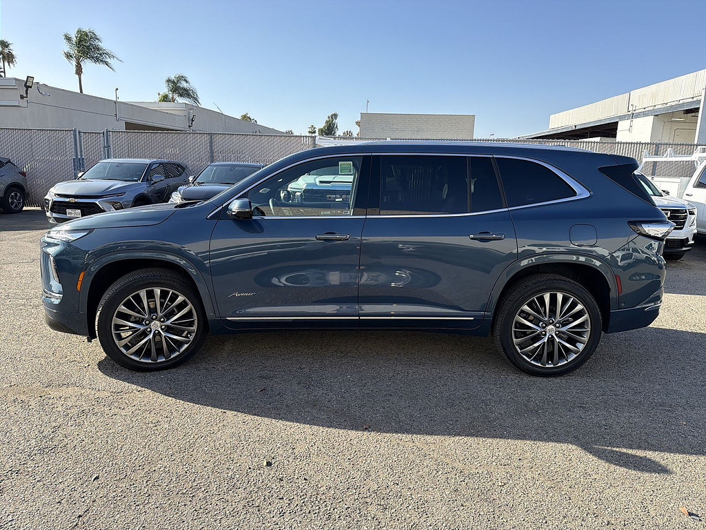 Used 2025 Buick Enclave Avenir w/ Super Cruise Package AWD/4WD image 8