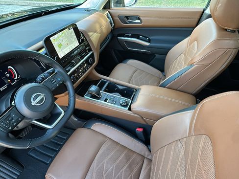 Certified 2025 Nissan Pathfinder Platinum w/ Cargo Package image 22