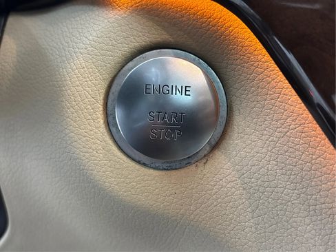 Used 2019 Mercedes-Benz GLS 450 4MATIC image 40