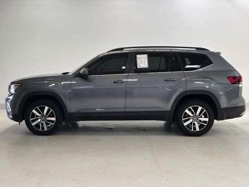 Used 2022 Volkswagen Atlas SE FWD image 3