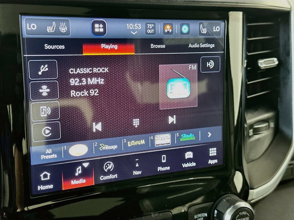 Used 2022 RAM 1500 Big Horn AWD/4WD image 17