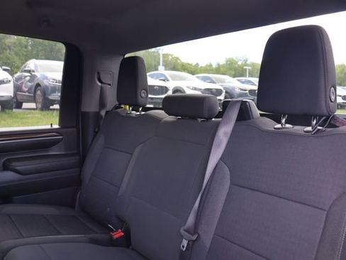 Used 2024 Chevrolet Silverado 2500 LT AWD/4WD image 13