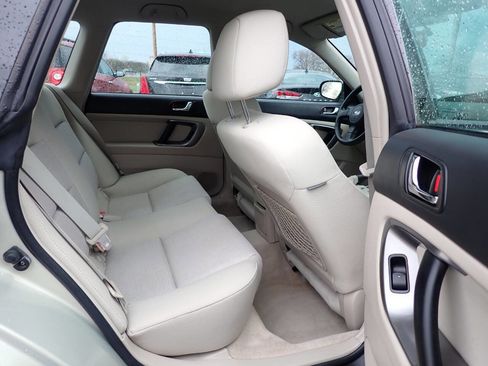 Used 2007 Subaru Outback 2.5i image 11
