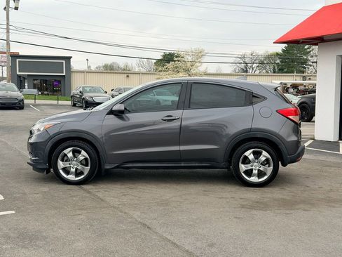 Used 2018 Honda HR-V LX image 3