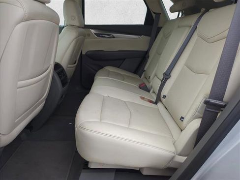 Used 2018 Cadillac XT5 Luxury image 24