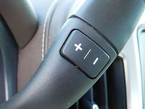 Used 2018 GMC Sierra 1500 SLT w/ SLT Premium Package image 25