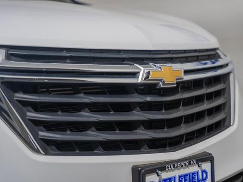 Used 2024 Chevrolet Equinox LS w/ Driver Confidence II Package image 12