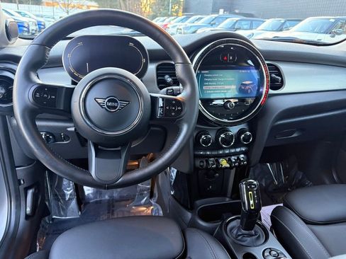 Used 2024 MINI Cooper SE image 16