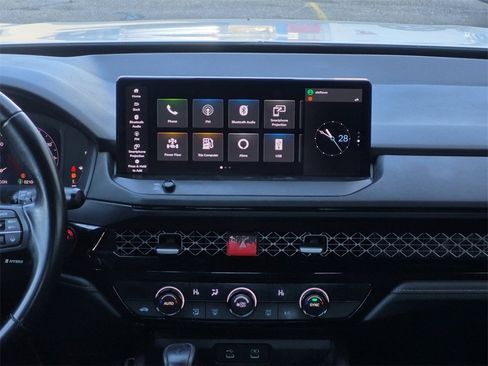 Used 2023 Honda Accord Sport image 9