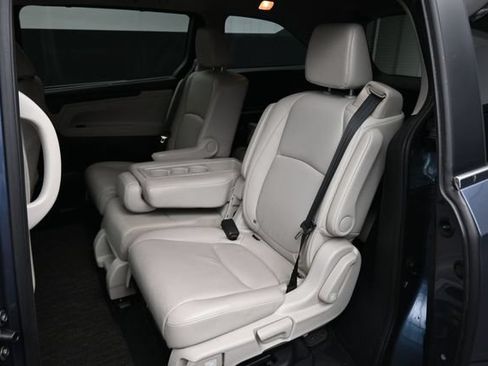 Certified 2025 Honda Odyssey EX-L image 17