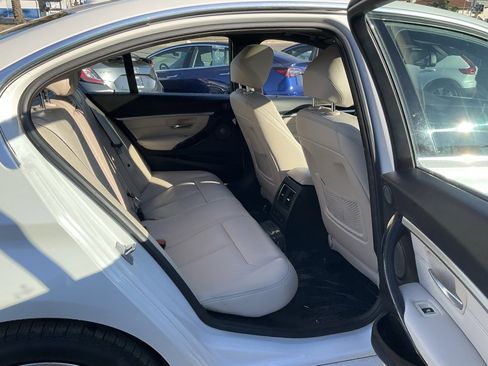 Used 2017 BMW 330e image 43