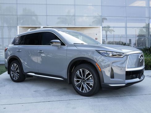 Certified 2026 INFINITI QX60 Luxe w/ Cargo Package FWD image 2