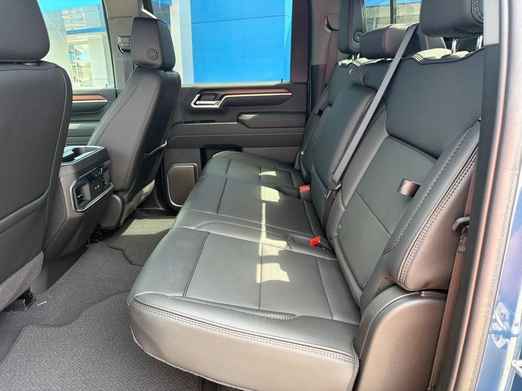 New 2026 GMC Sierra 2500 Denali w/ Denali Reserve Package AWD/4WD image 37