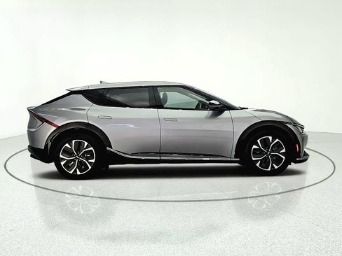 Used 2022 Kia EV6 Wind w/ Wind Technology Package AWD/4WD image 8