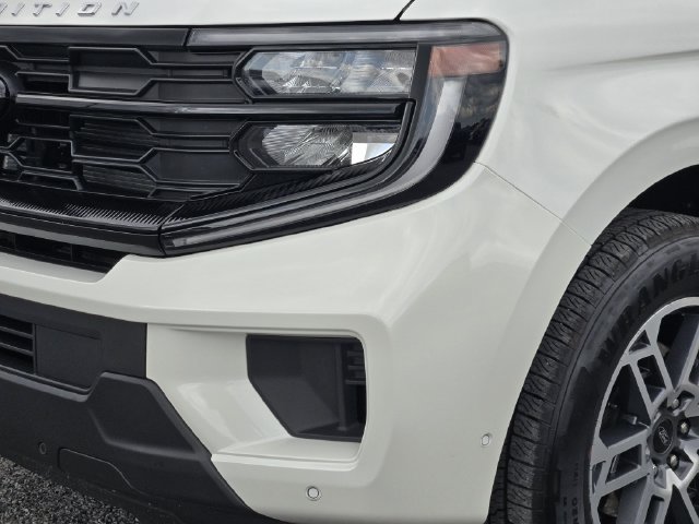 Certified 2025 Ford Expedition Active RWD image 8