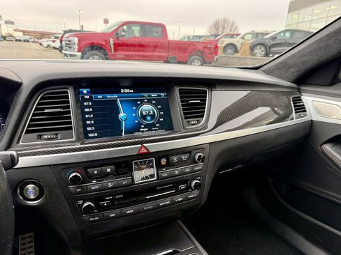 Used 2018 Genesis G80 3.3T Sport image 17