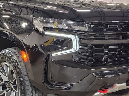Used 2024 Chevrolet Tahoe Z71 w/ Luxury Package AWD/4WD image 13