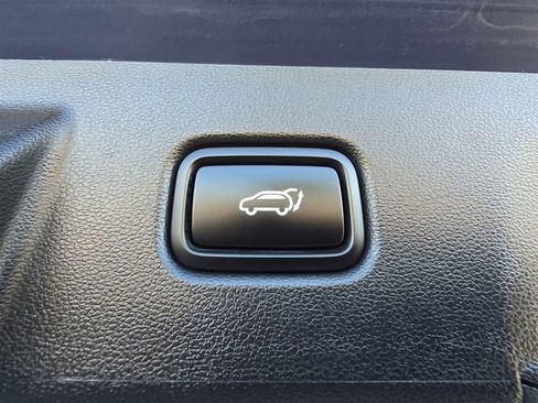 Used 2025 Hyundai Tucson SEL AWD/4WD image 24