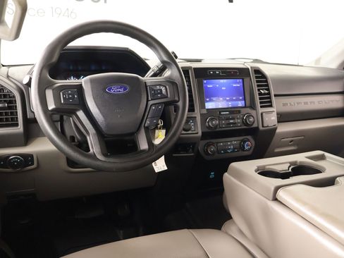 Used 2020 Ford F350 XL w/ Power Equipment Group AWD/4WD image 2