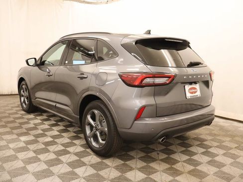 Used 2023 Ford Escape ST-Line w/ Tech Pack #1 FWD image 3