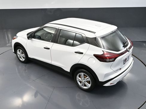 Used 2021 Nissan Kicks S image 52