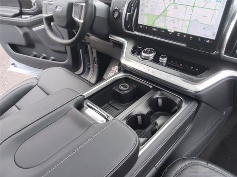 New 2027 Ford Expedition Max Platinum w/ Stealth Performance Package AWD/4WD image 33