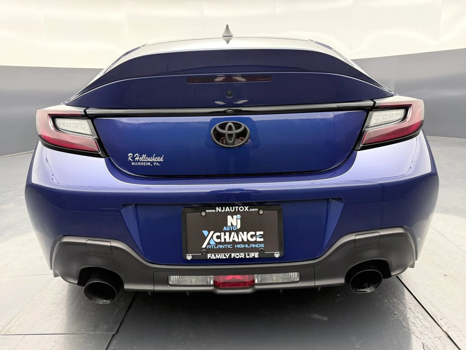 Used 2024 Toyota GR86 Premium RWD image 7