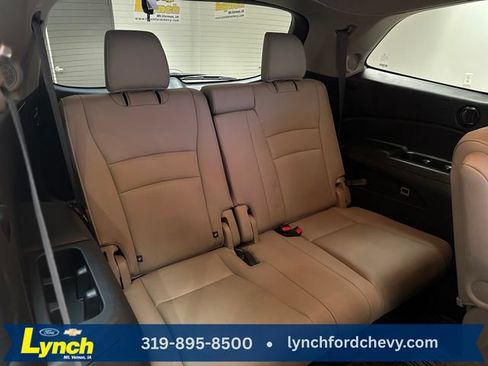 Used 2020 Honda Pilot Touring image 23