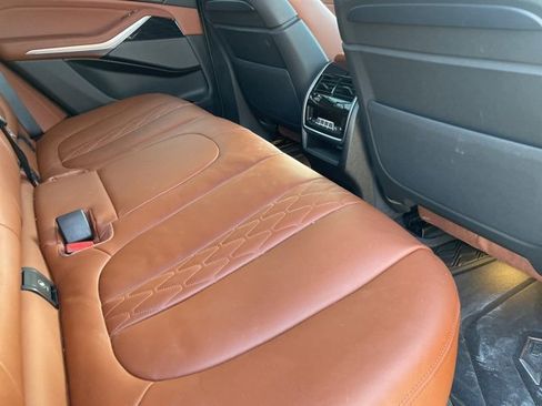 Used 2025 BMW X5 M60i image 7