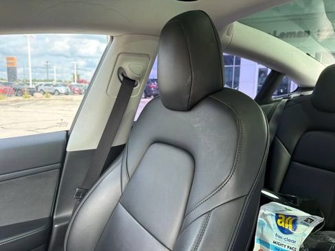 Used 2020 Tesla Model 3 RWD image 10