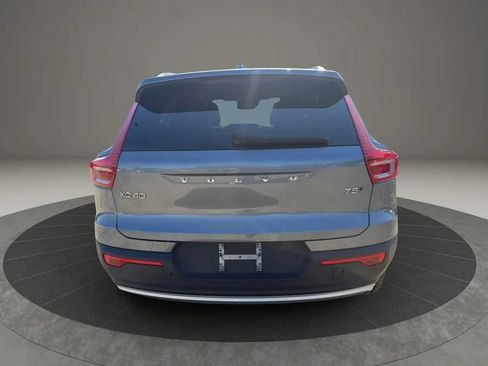 Used 2019 Volvo XC40 T5 Momentum AWD/4WD image 6
